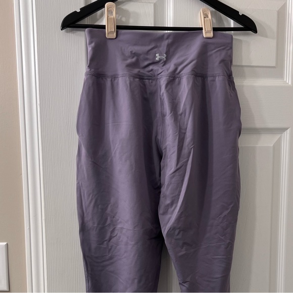 Under Armour Meridian joggers like new - Picture 3 of 8